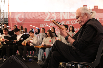 Efsane İsim Cahit Berkay ve Gençlerin Sahnesi Osmangazi'yi Büyüledi!