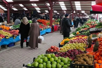 Pazarcıların hilesi ortaya çıktı! Çürük ürünleri taze gibi gösterdikleri yöntemler bakın neler
