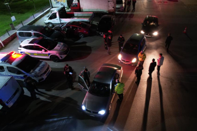 Bursa'da piyasacılara polis baskını