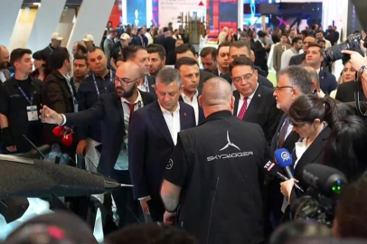 CHP lideri Özgür Özel "Kaan'ın yerli milli motoruyla uçacağı günü dört gözle bekliyoruz"
