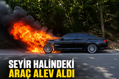 Seyir halindeki araç alev aldı