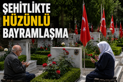 Şehitlikte hüzünlü bayramlaşma